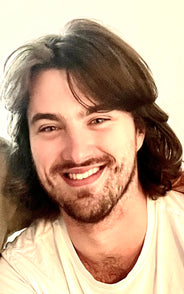 Eli, 29